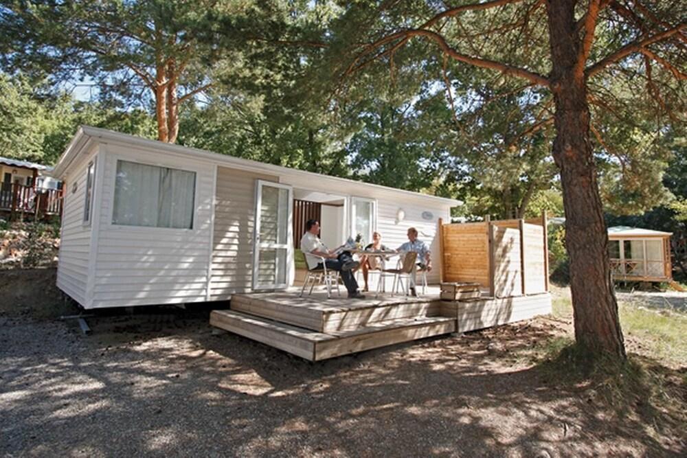 Camping Domaine De Chanteraine Les Salles-sur-Verdon Esterno foto